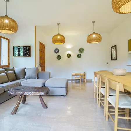 Σπίτι διακοπών Casa Exclusiva, Jardin Y Piscina Privada